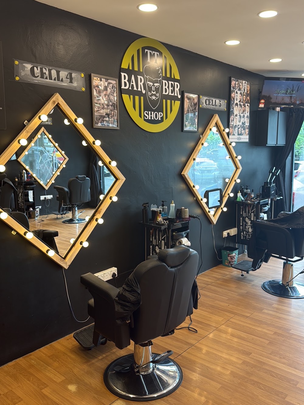 TT Barber Shop JB (Near CIQ)